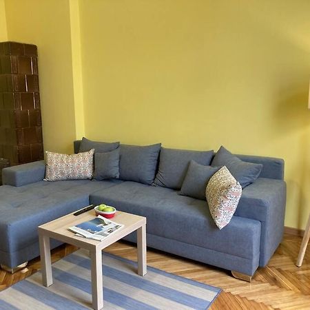 Oh Lola! Apartment เบลเกรด ภายนอก รูปภาพ